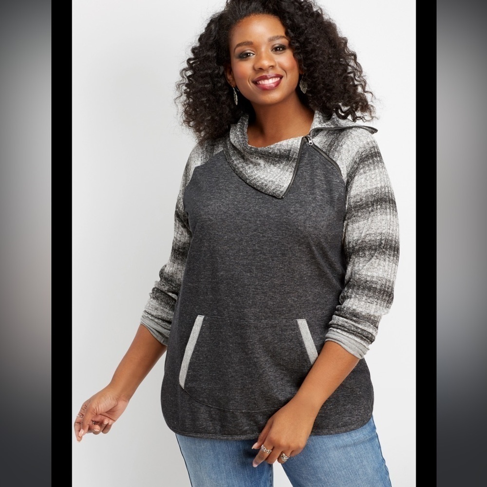 Maurices Pullover Stripped Knit Sweater Size: S - Picture 2 of 6
